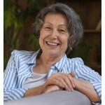 Beleza sem idade: reconstrução de sobrancelhas como aliada do bem-estar feminino 50+